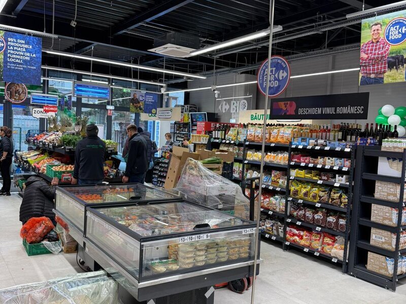 Plata in rate Carrefour chirie lunara de la 5.574 € +TVA, indexat anual.